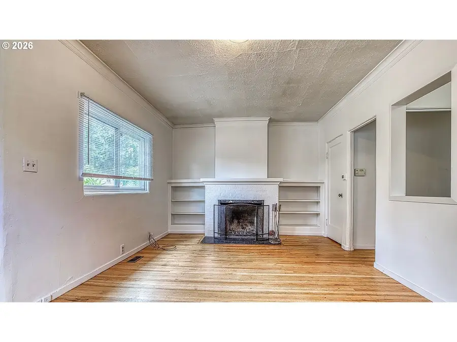 1036 N Ainsworth St, Portland, OR 97217 - #3