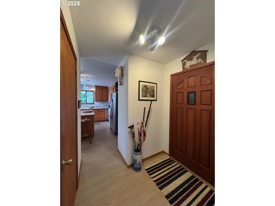 88468 Trout Pond Ln, Bandon, OR 97411 - Image #3