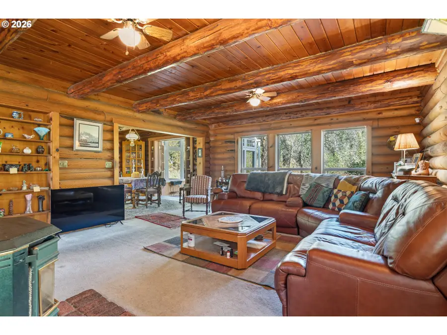 15024 S Twin Cedars Ln, Oregon City, OR 97045 - #3
