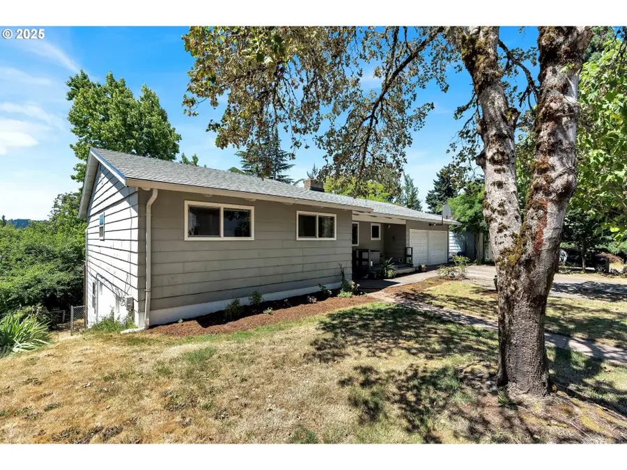 17415 SE Colina Vista Ave, Milwaukie, OR 97267 - Image #3