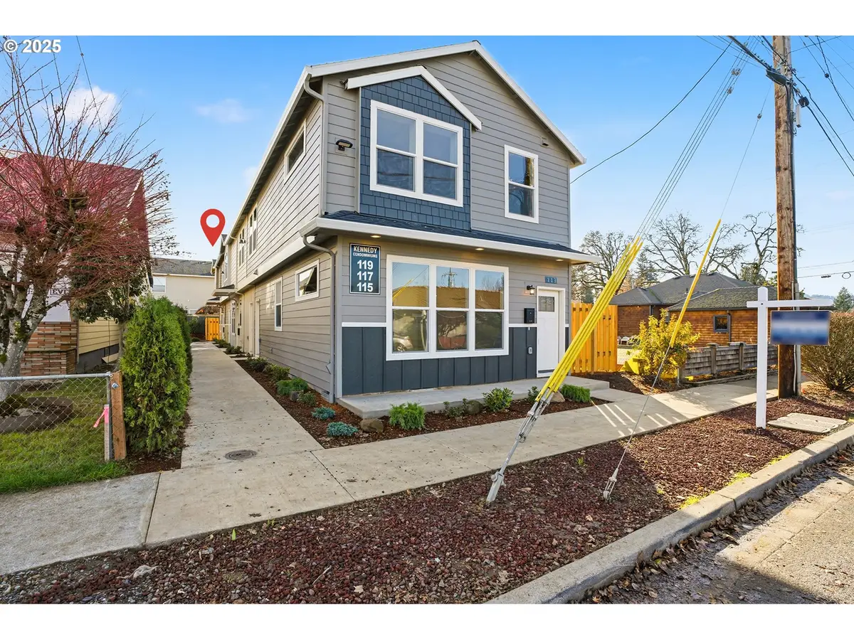 115 E Jersey St, Gladstone, OR 97027 - Image #1