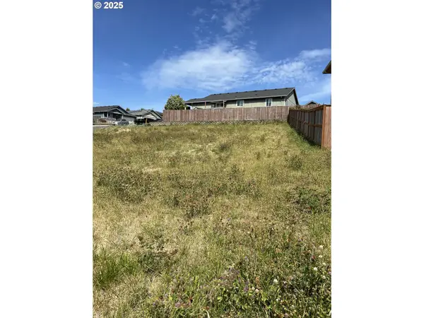 1001 E 9th St, Lafayette, OR 97127