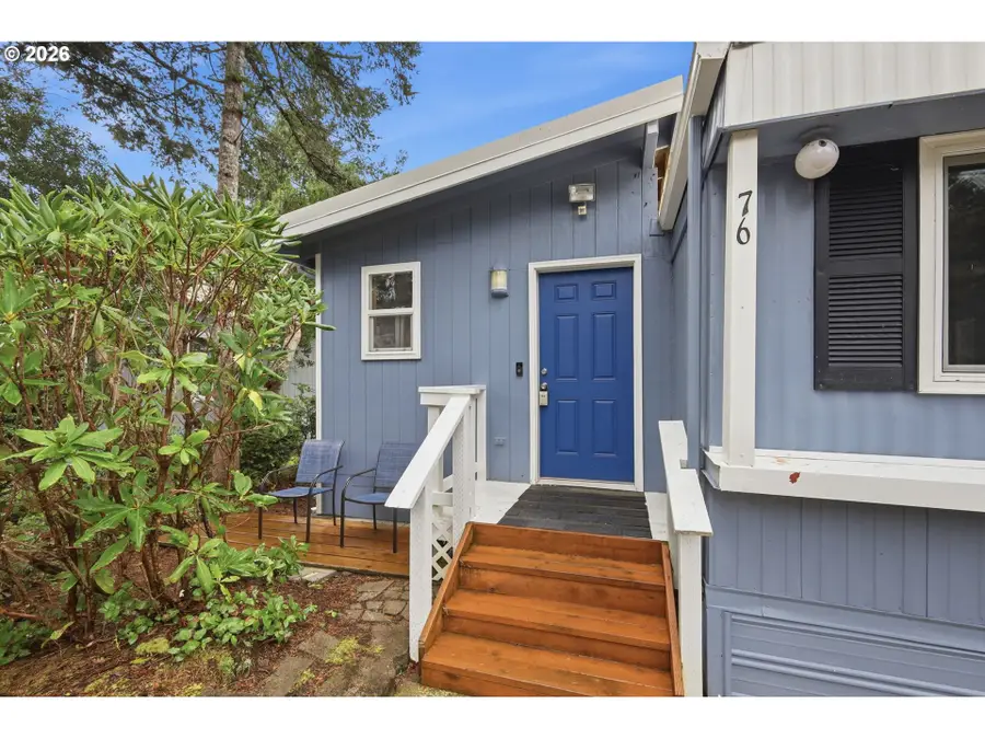 1600 Rhododendron Dr #76, Florence, OR 97439 - #2