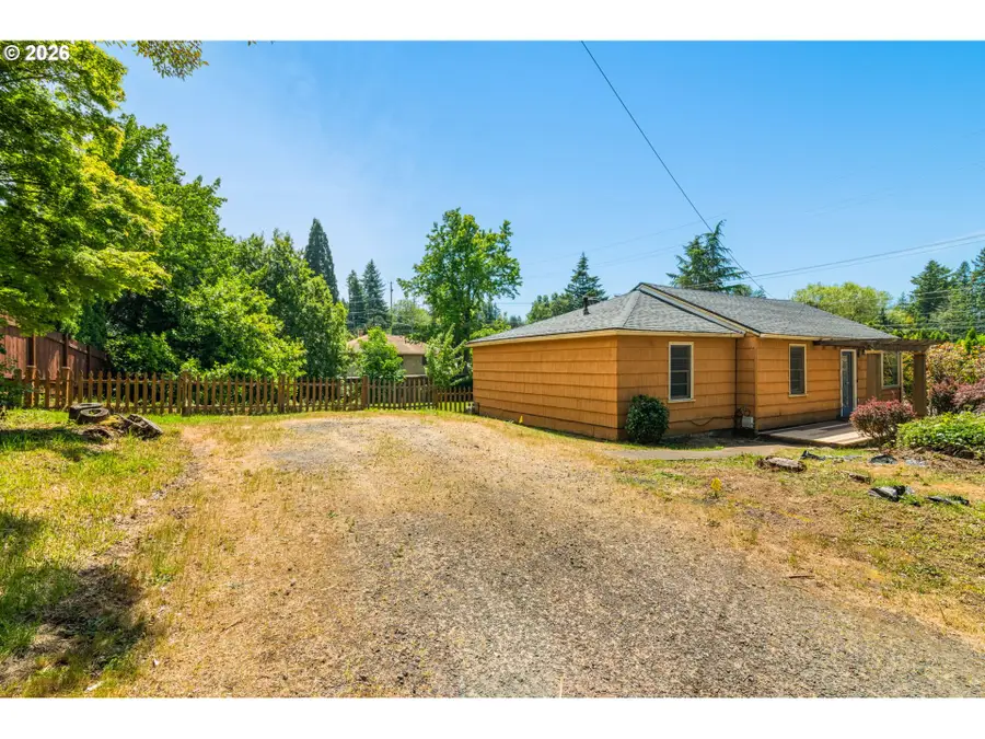 4836 SW Coronado St, Portland, OR 97219 - #3