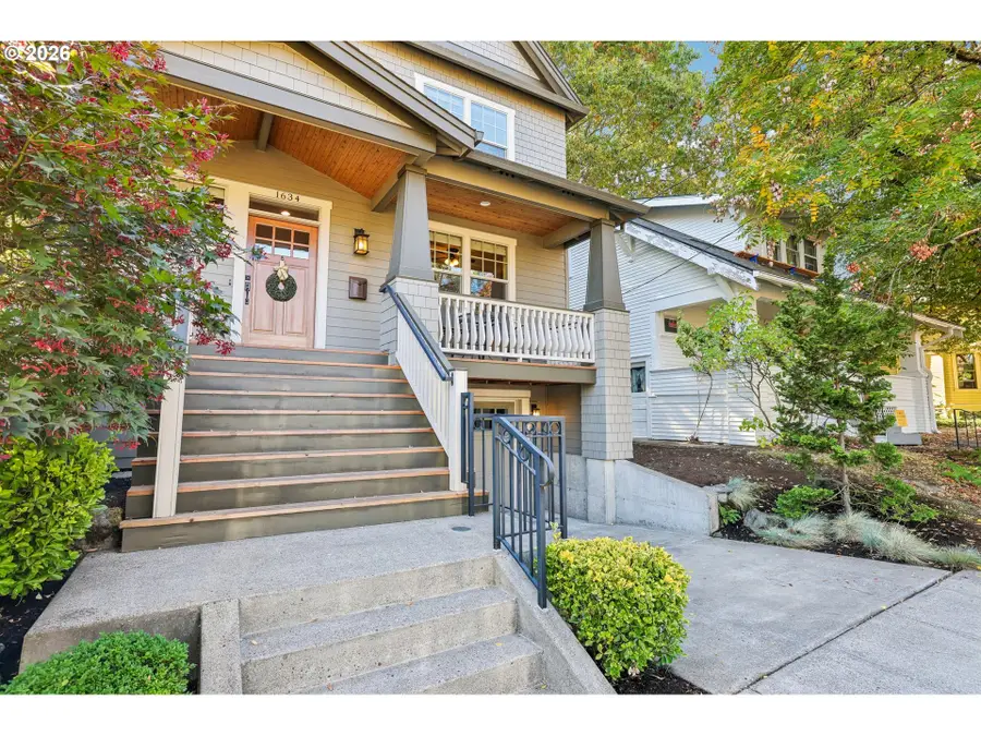 1634 SE Spokane St, Portland, OR 97202 - #3
