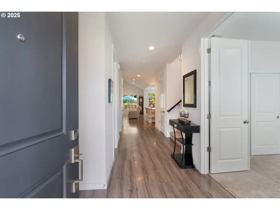 17753 SW Lockwood Ct, Sherwood, OR 97140 - Image #2