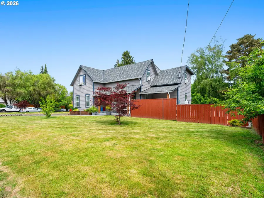 1677 E Main St, Hillsboro, OR 97123 - #3
