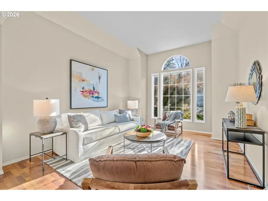 39 Nova Ct, Lake Oswego, OR 97035 - Image #2