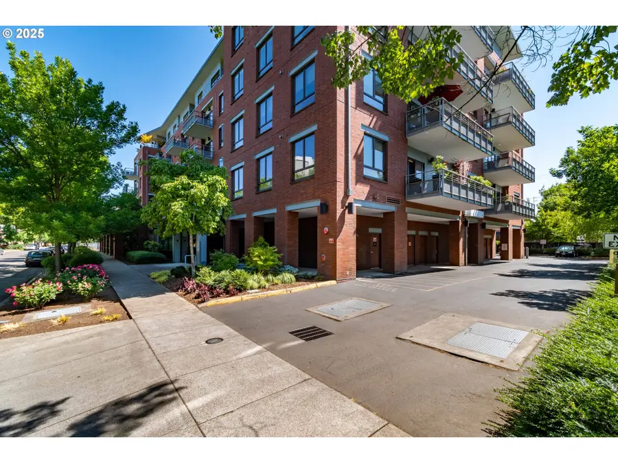 1375 Olive St #503, Eugene, OR 97401 - Image #2