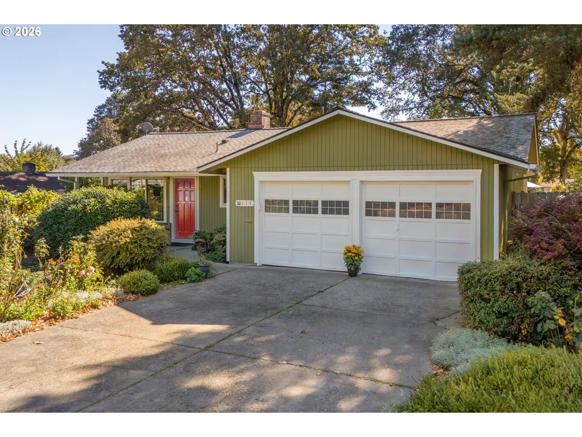 225 Allendale Ct, Saint Helens, OR 97051 - #1