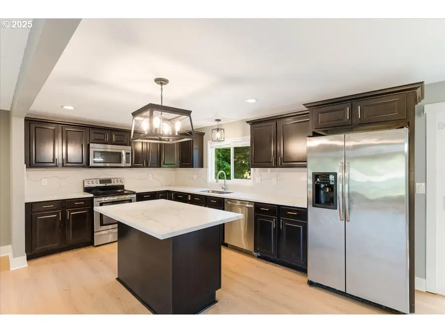 2706 SE Spruce St, Hillsboro, OR 97123 - #2