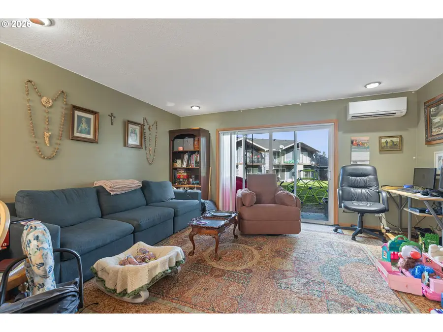 1508 NE Hogan Dr, Gresham, OR 97030 - #3