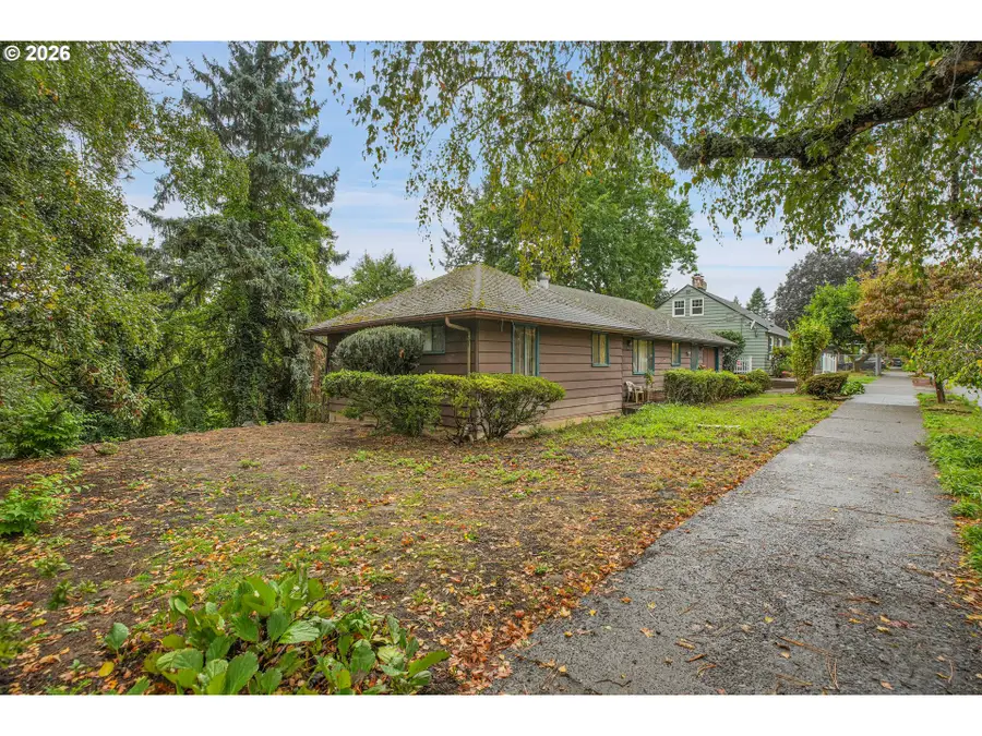 4314 SE Crystal Springs Blvd Se, Portland, OR 97206 - Image #2