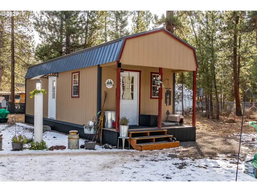 52739 Ammon Rd, Sisters Millican, OR 97739 - Image #2