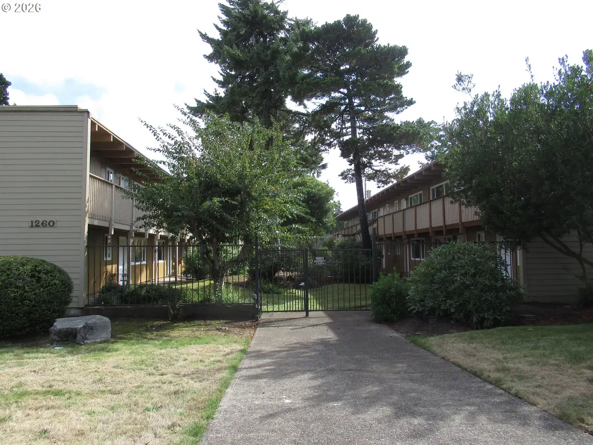 1260 10th St #12, Florence, OR 97439 - #1