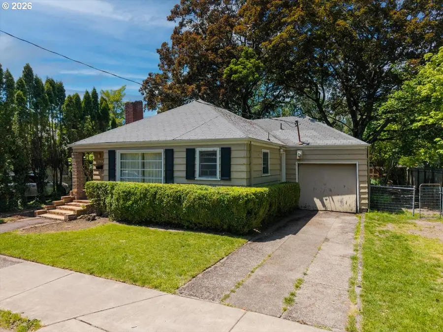 744 NW 17th St, Corvallis, OR 97330 - #2