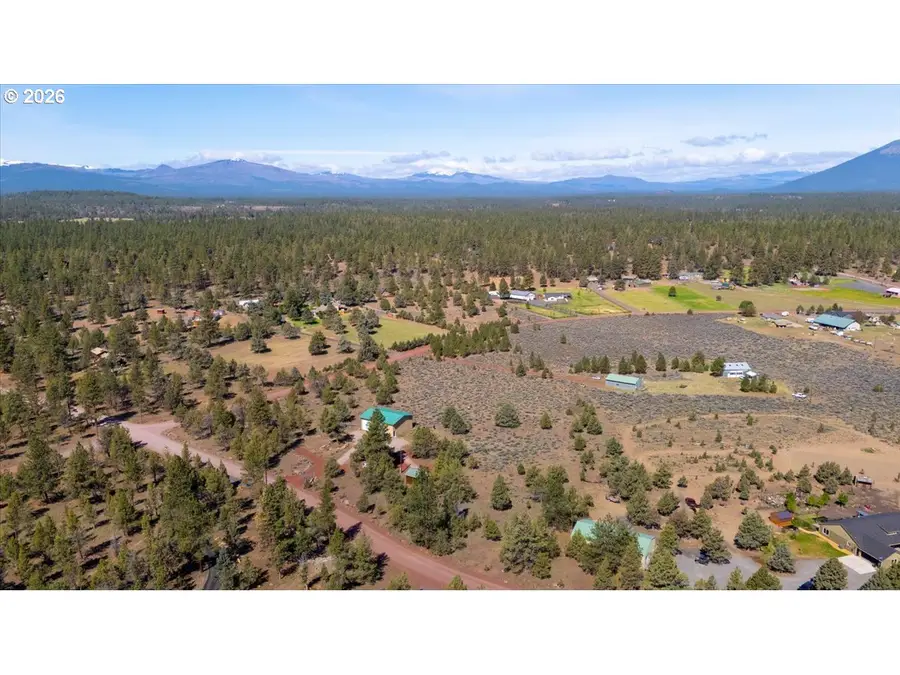 69375 Lake Dr, Sisters, OR 97759 - #3