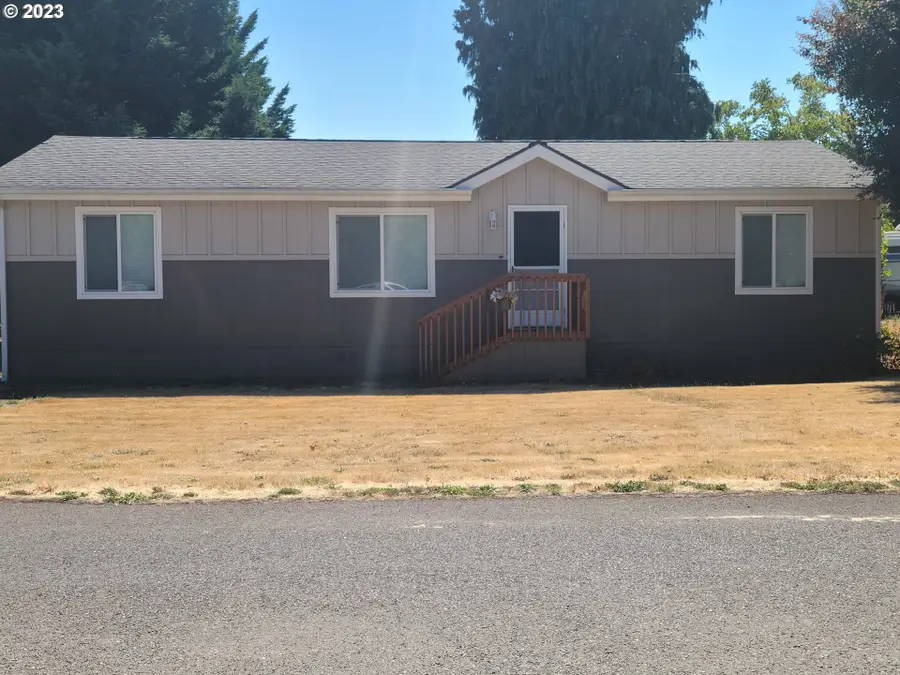 34094 SE Elm Street, Scappoose, OR 97056 - #2