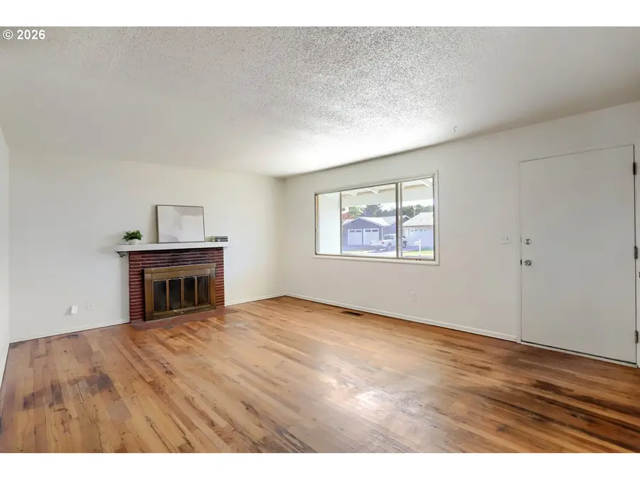 17101 SE Market St, Portland, OR 97233 - #3