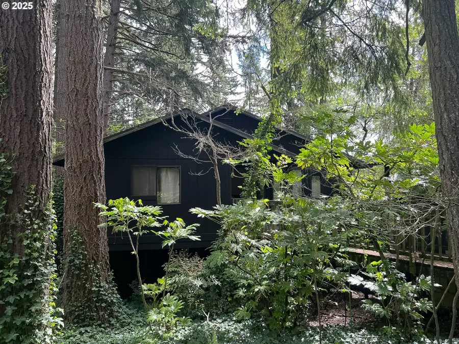 645 Kingswood Ave, Eugene, OR 97405 - Image #2