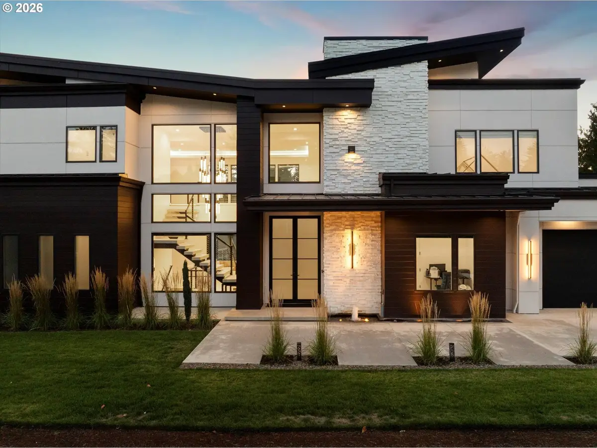 13041 Thoma Rd, Lake Oswego, OR 97034 - Image #1