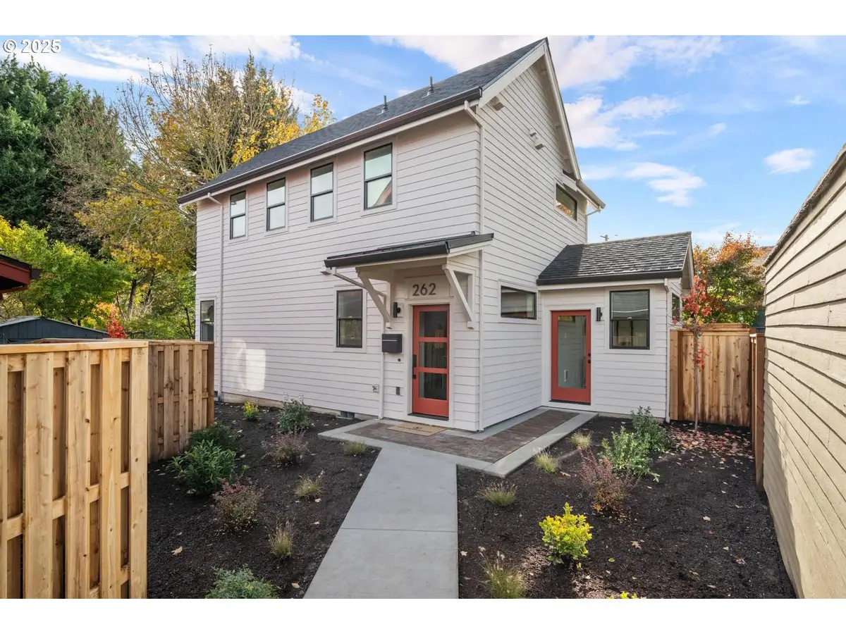 2624 N Kilpatrick St #3, Portland, OR 97217 - Image #1
