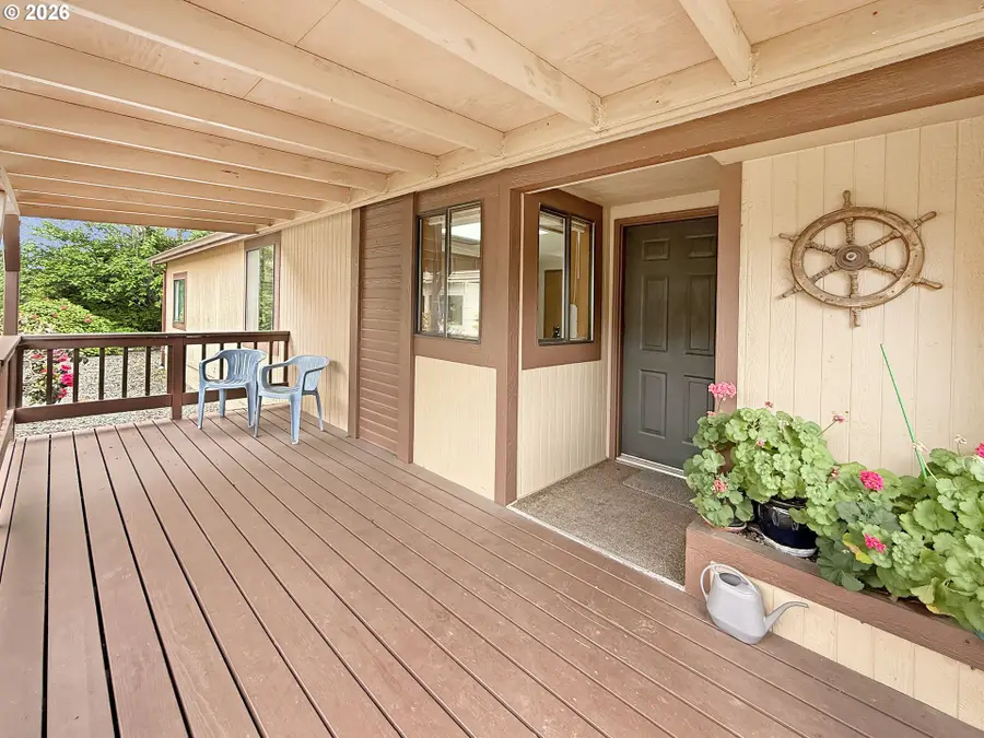 16063 Driftwood Ln #56, Brookings, OR 97415 - #3