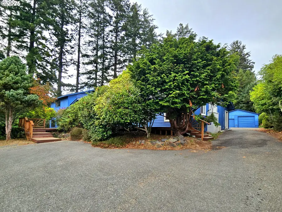 614 Hassett St, Brookings, OR 97415 - Image #3