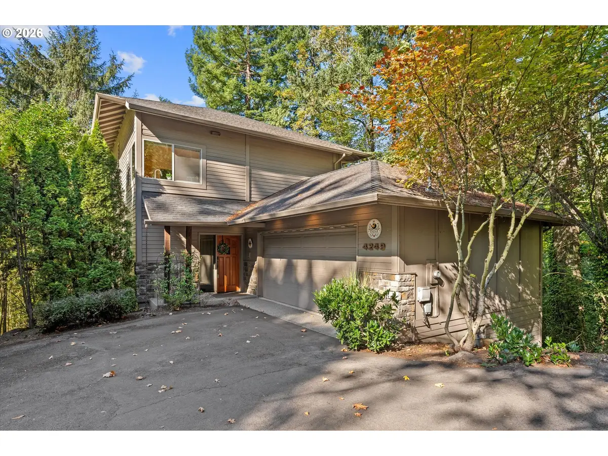 4249 SW Dosch Rd, Portland, OR 97239 - #1