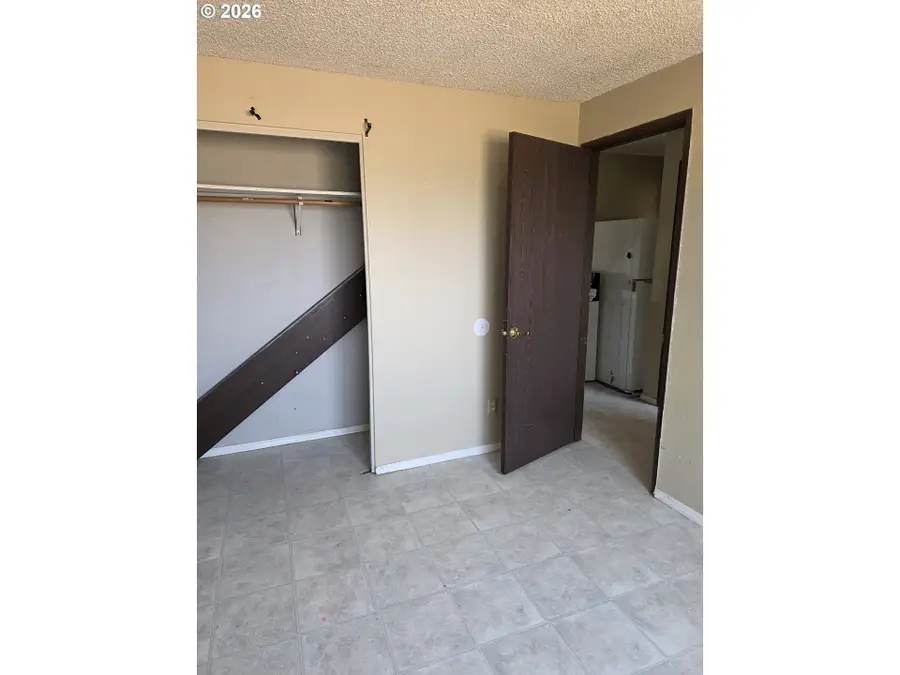 121 NE 2nd St, Boardman, OR 97818 - #3