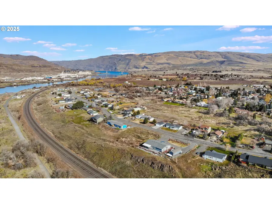 550 Sunridge Ave, Dallesport, WA 98617 - Image #2