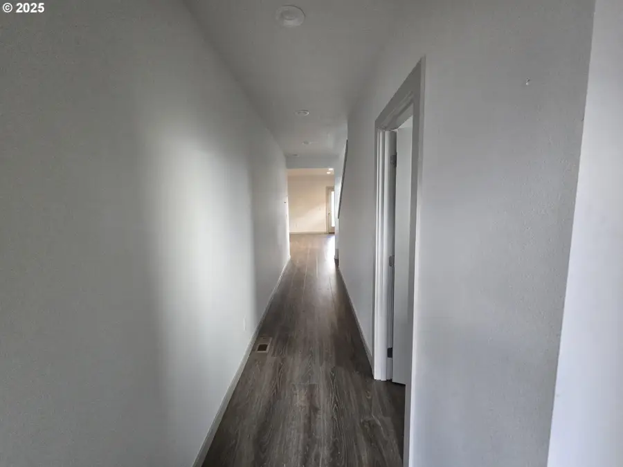 16480 Carter Ct, La Pine, OR 97739 - Image #2