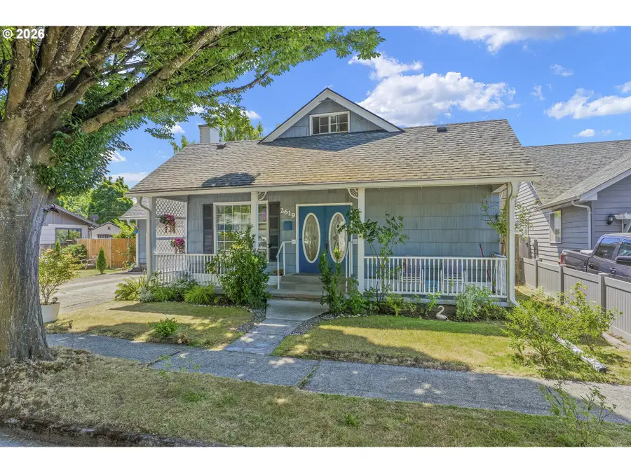 2619 Fir St, Longview, WA 98632 - #2
