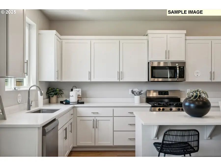 4315 Hackamore Ct Se, Albany, OR 97322 - Image #2