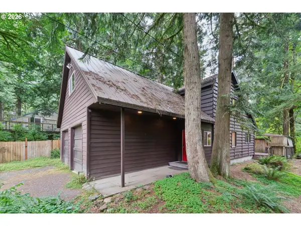 70548 E Mountain Dr, Rhododendron, OR 97049