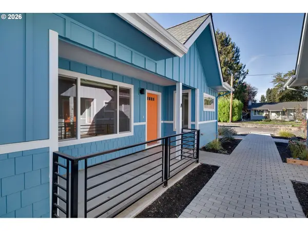 3035 Hyacinth St #A, Eugene, OR 97404