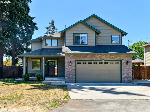 8328 SE Clatsop St, HappyValley, OR 97086