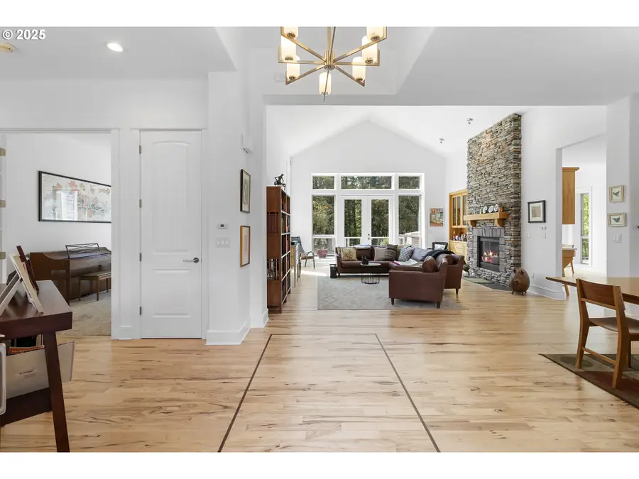 9145 Wallace Rd Nw, Salem, OR 97304 - Image #3