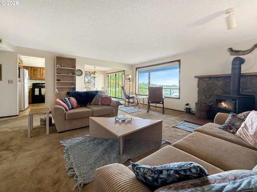 17744 N Highway 101 #B204, Brookings, OR 97415 - #3