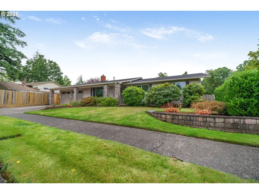 1860 Carmel Ave, Eugene, OR 97401 - #3