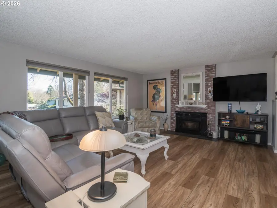 4031 SE Knarr Cir, Troutdale, OR 97060 - #3