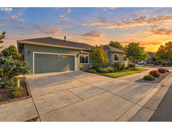 988 Hamilton St, Springfield, OR 97477