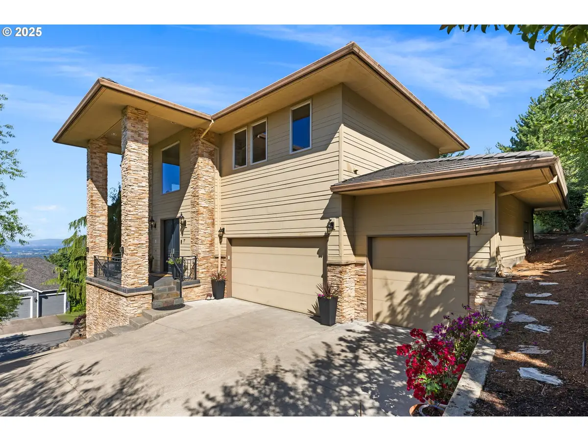 3246 NW Chapin Dr, Portland West, OR 97229 - Image #1