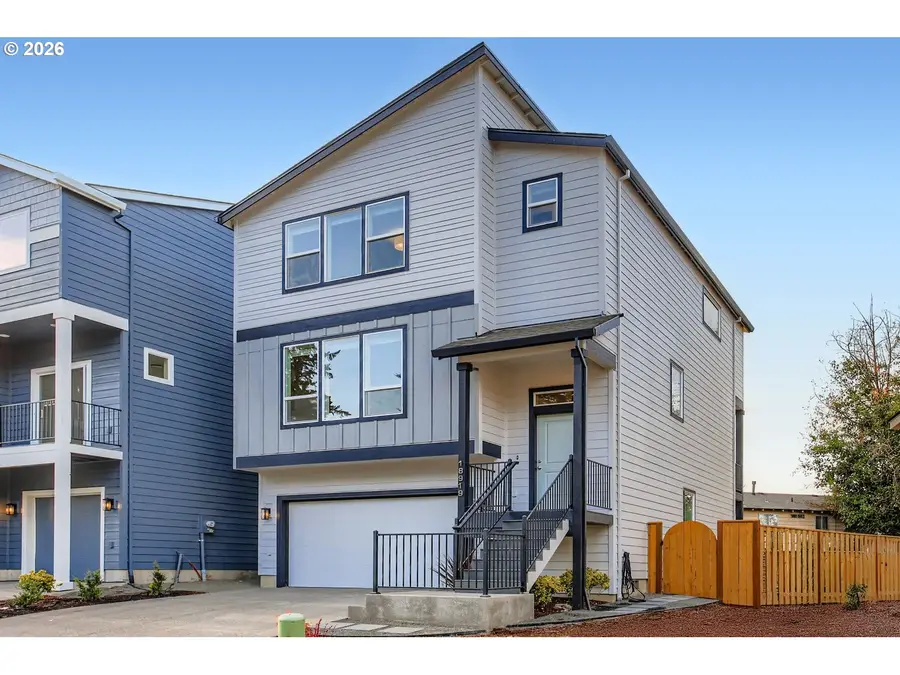 18919 SW Hazelwood Ln, Beaverton, OR 97078 - #2