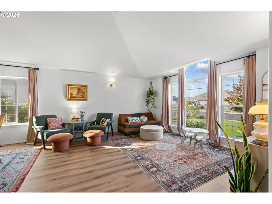 1015 SW 19th Ct, Hermiston, OR 97838 - #2