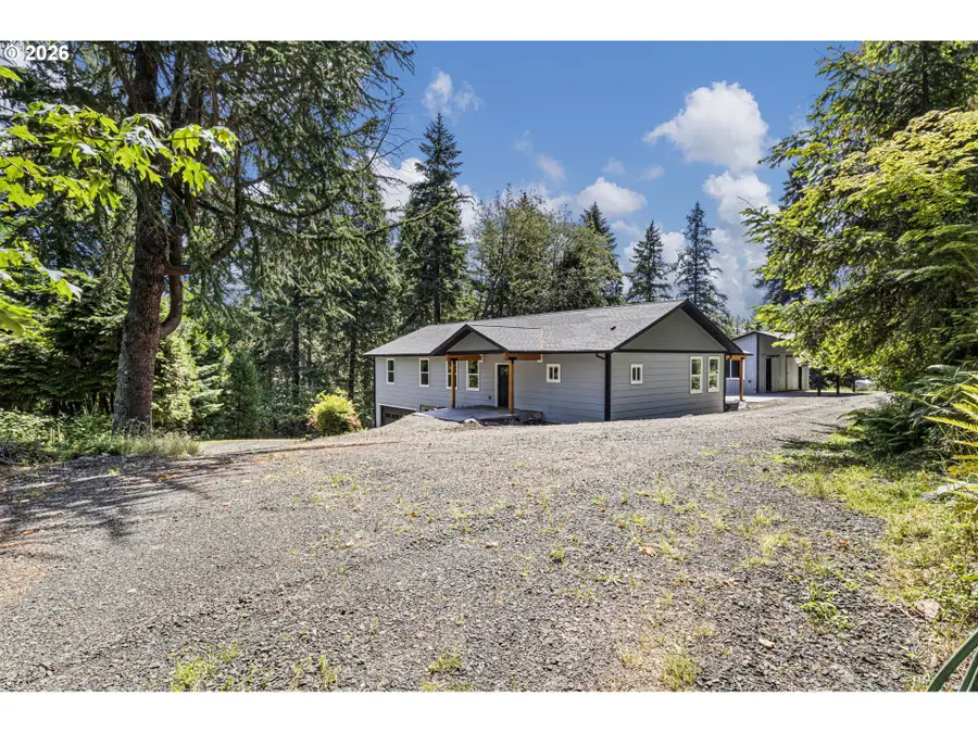 283 Upper Terrace Ln, Glide, OR 97443 - #2