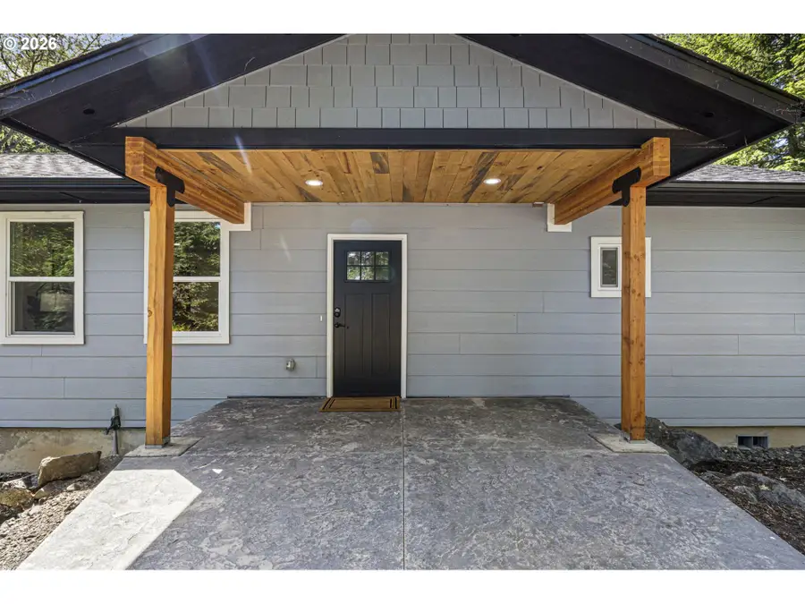 283 Upper Terrace Ln, Glide, OR 97443 - #3