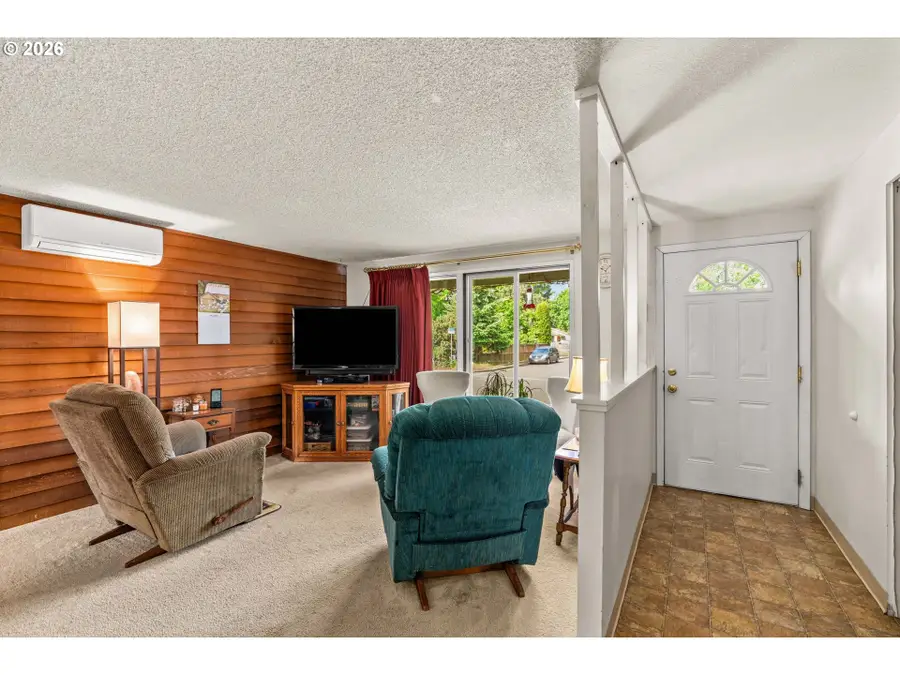 4045 Hyacinth St, Eugene, OR 97404 - #2