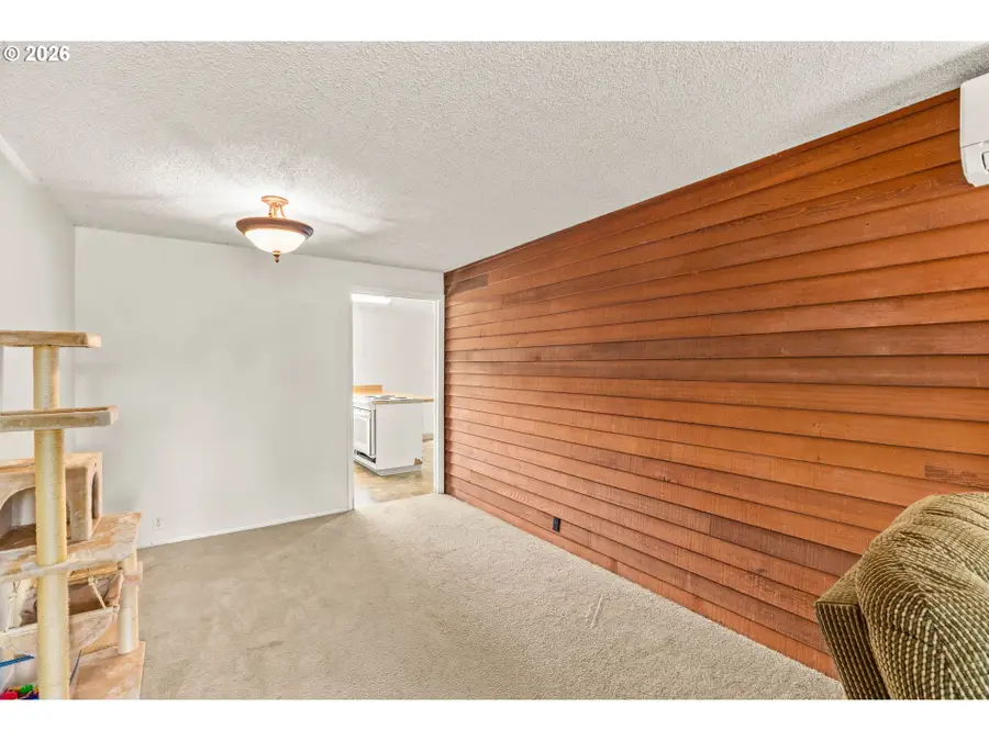 4045 Hyacinth St, Eugene, OR 97404 - #3
