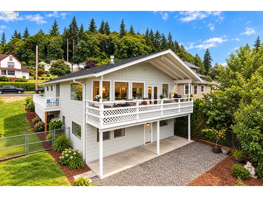 415 W D St, Rainier, OR 97048 - #2